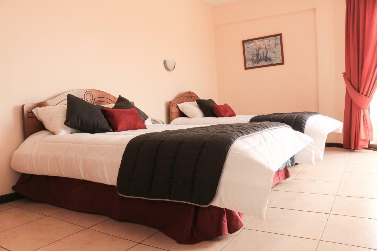 Hotel Garra De Leon 巴耶纳尔 外观 照片