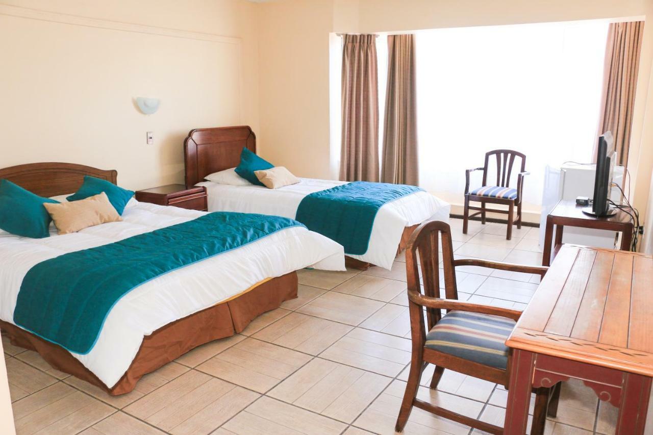 Hotel Garra De Leon 巴耶纳尔 外观 照片